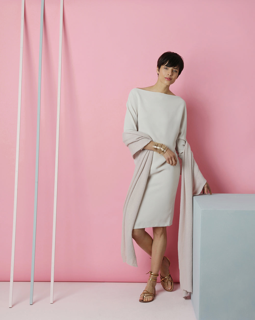 Hollow Crepe 3/4 Lenght Sleeve Fitted Dress