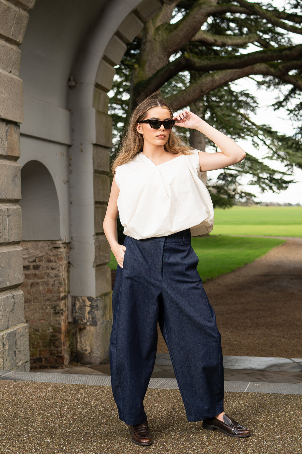 Tide Barrel Leg Jeans